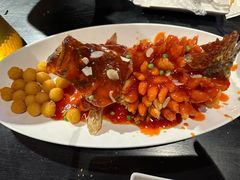 -吴越荣记苏州菜·松鼠桂鱼 100% 活鱼现做(月光码头店)