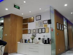 -雅悦齿科(顾村公园店)