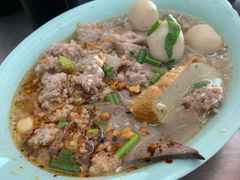 猪肉细米粉汤-榮泰米粉湯(Left Shop)