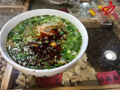 -陇上全荟兰州传统牛肉面(延吉路店)
