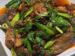 绍皮回锅肉-柏合黄记豆腐皮饭店