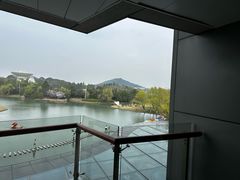 -上海佘山世茂艾美酒店