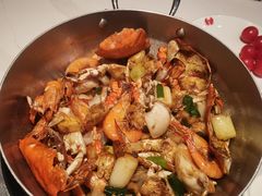 -七欣天香辣蟹火锅(闵行浦江欢乐颂店)