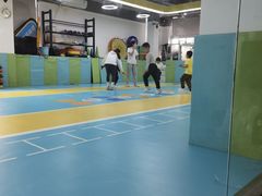 -逗你运动体能训练中心(冠城店)