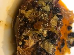 -休记光头香辣蟹干锅(绵竹店)