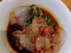 -诚铭记·虾仁汤包·成都小吃(融创店)