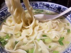 -东大桥小国抻面烧烤(长通路店)