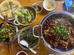 -大众跷脚牛肉馆·非遗传承单位(峨眉山店)