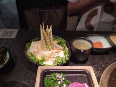 -湊湊火锅·茶憩(新中关购物中心店)