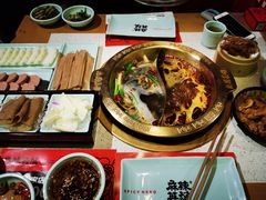 -麻辣英雄重庆火锅(二城广场店)
