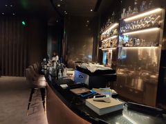 -wineapp葡萄酒餐吧(外滩金融中心店)