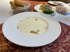 奶油鸡茸汤-小白桦西餐厅