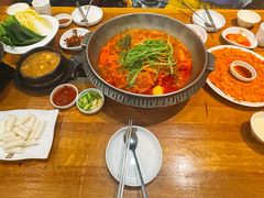 -喇喇排骨火锅·传统韩式脊骨汤(望京西园总店)