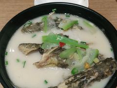 -胖子鱼粉(采霞街店)