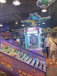-卡通尼乐园(宝山龙湖天街店)