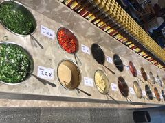 自助调料区域-阿串串老火锅(力盟店)