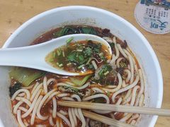 -三千粉牛肉米粉(来客茂店)