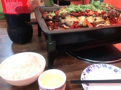 -小雷家烤鱼家常菜