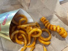 -麦当劳(金山红星美凯龙DT店)