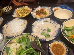 -Cục Gạch Quán