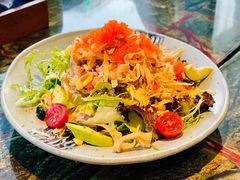 金枪鱼牛油果沙拉-炙柒Sekinana·精致料理 烧鸟·铁板烧(海上世界店)
