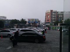 -滨江区妇幼保健院-地上停车场