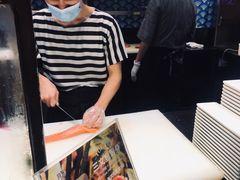 -四海一家自助餐(益田假日广场店)