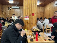 -宏兴烤鱼山庄(宣恩总店)