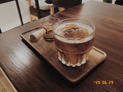 凤梨美小式-Double cafe