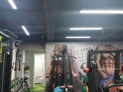 -征成健身连锁私教工作室(九公里店)