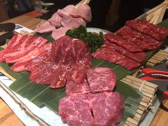 -炼火烤肉店