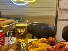 -BHC炸鸡(明洞总店)