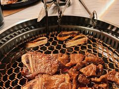 招牌LA牛仔骨-义气烤肉餐吧(大族广场店)