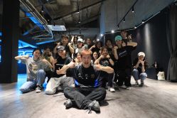 -CASTER跳舞俱乐部