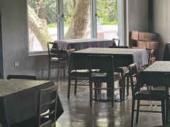 -穹六人间 people 6(岳阳路店)