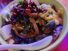 -雪乡人家东北菜·铁锅炖一切(高斯路店)