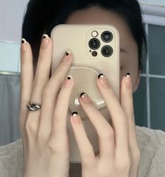 -曼都发型