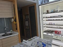 -视野联行眼镜·蔡司·尼康战略合作店(城西银泰店)
