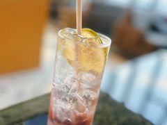 -上海漕河泾万丽酒店