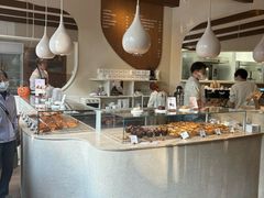 -VERIE BAKEHOUSE