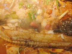 -鸣记脆皮烤鱼·海鲜烤鱼(三八广场店)