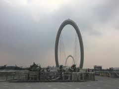 -南京眼步行桥