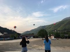 -安吉龙王山峡谷漂流