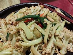 -东馆和天下特色餐饮(工农店)