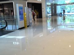 -LuOne凯德晶萃广场(徐家汇路店)