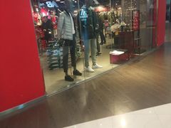 -PUMA品牌自营折扣店(武汉永旺梦乐城店)