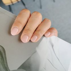-悦指间美甲美睫
