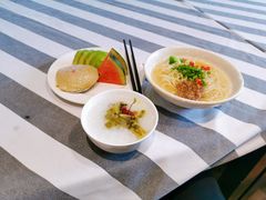 -茂名熹龙国际大酒店(人民广场高铁站店)