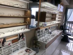 -视野联行眼镜·蔡司·控优点授权(长白万象汇店)
