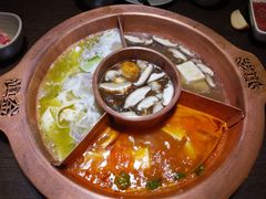 菌王奇香锅-滇釜火锅·能喝汤的火锅(车公庄店)